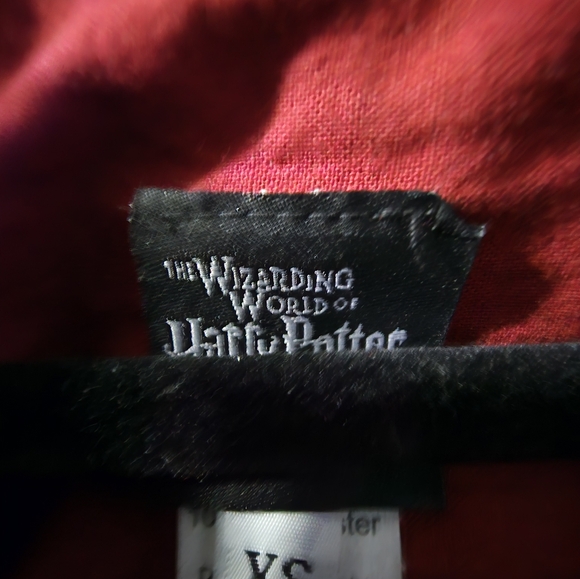 Wizarding World of Harry Potter Gryffindor Robe Adult XS - Picture 2 of 7